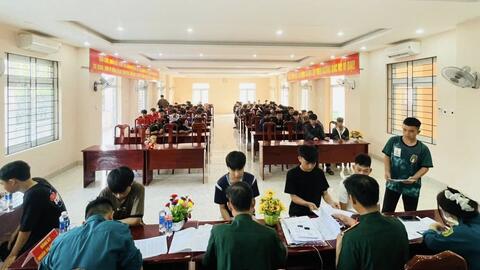 Hội đồng NVQS xã Đồng Xuân tổ chức đăng ký nghĩa vụ quân sự cho công dân nam đủ 17 tuổi trên địa bàn xã